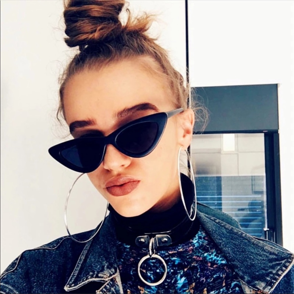 🛍🛍 New Cat Eye Black Sunglasses Glasses - Picture 2 of 3